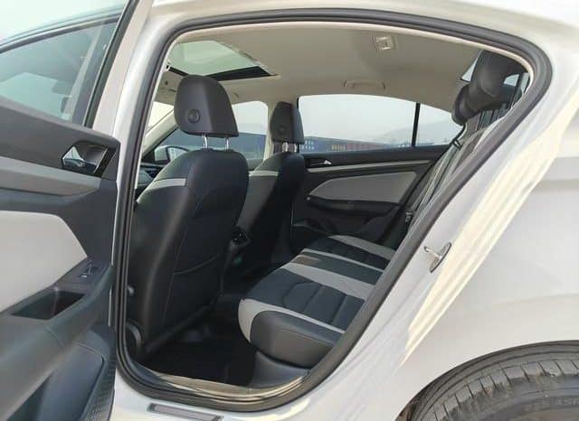 
								Volkswagen Bora, 2023 full									