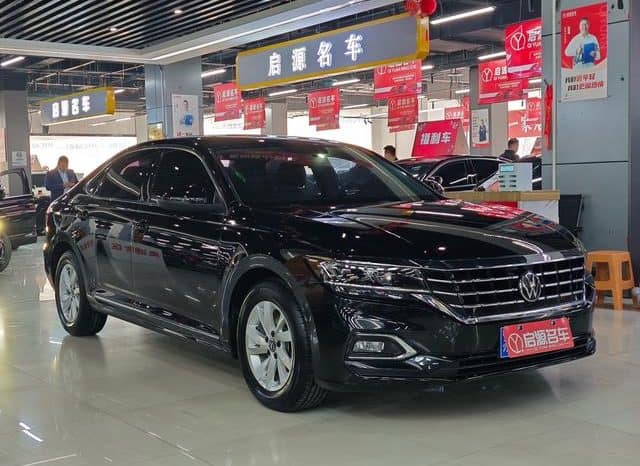 
								Volkswagen Passat, 2022 full									
