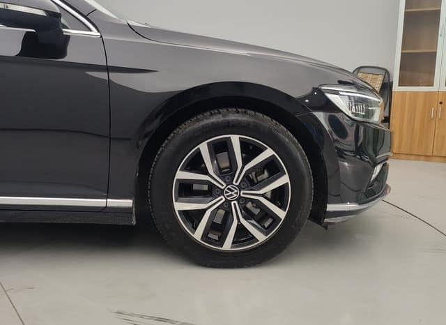 
								Volkswagen Magotan, 2021 full									
