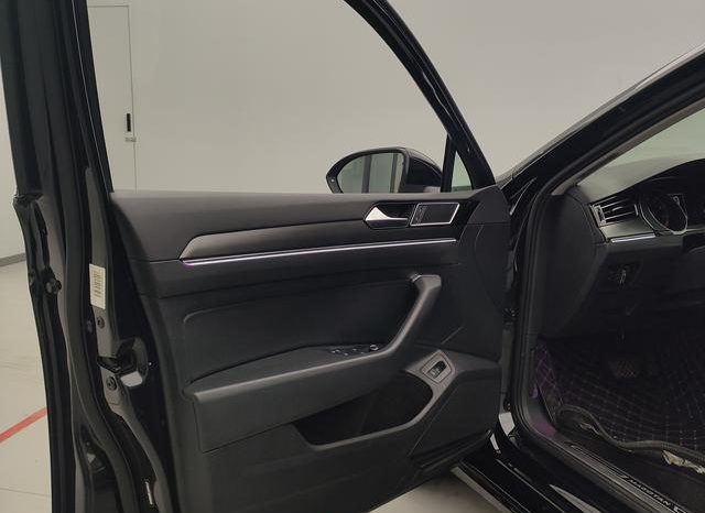 
								Volkswagen Magotan, 2021 full									