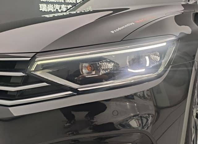 
								Volkswagen Magotan, 2021 full									