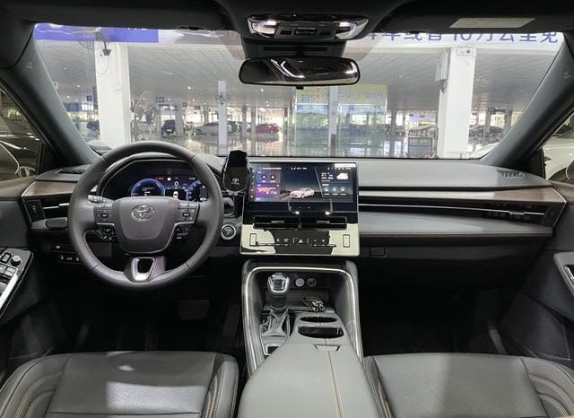 
								Toyota Avalon, 2024 full									