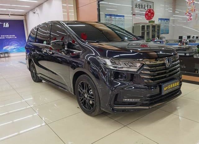 
								Honda Odyssey, 2023 full									