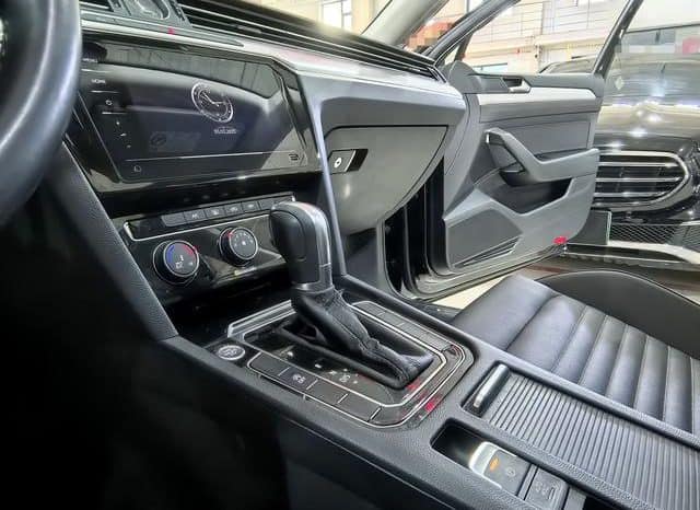 
								Volkswagen Magotan, 2022 full									