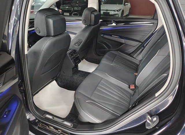
								Volkswagen Passat, 2024 full									