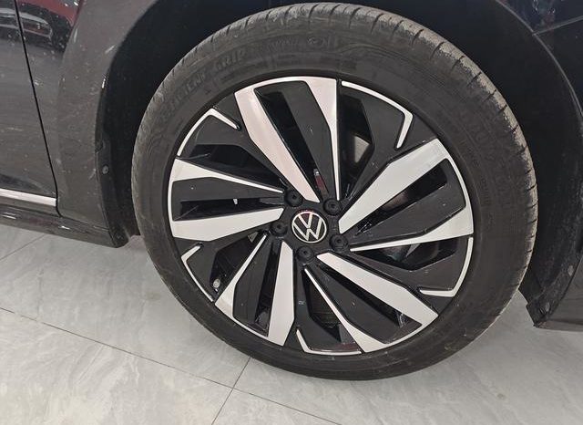 
								Volkswagen Passat, 2024 full									
