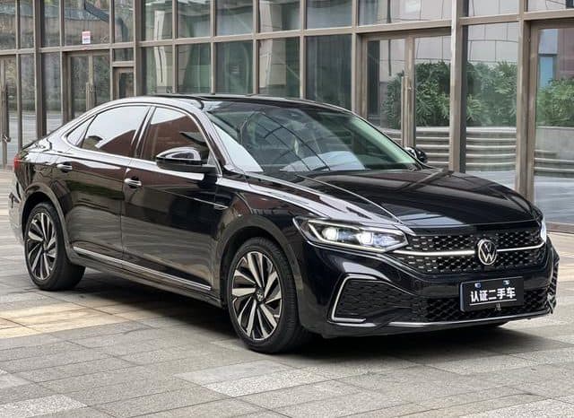 
								Volkswagen Passat, 2022 full									