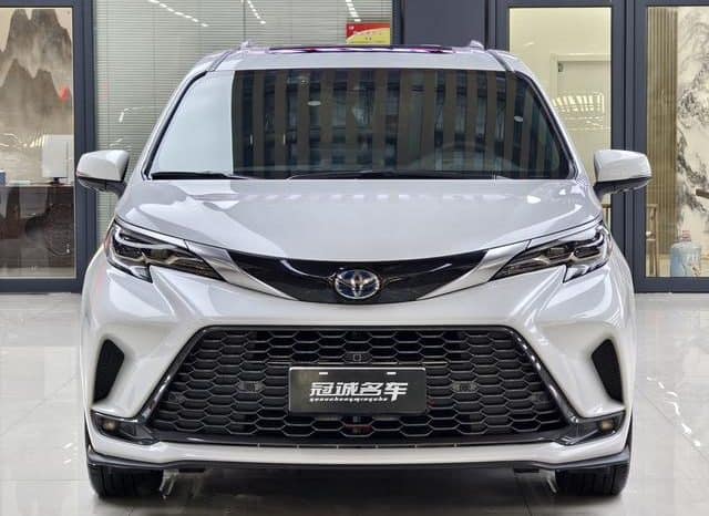 
								Toyota Granvia, 2023 full									