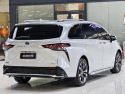 
										Toyota Granvia, 2023 full									