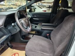
										Toyota Granvia, 2023 full									