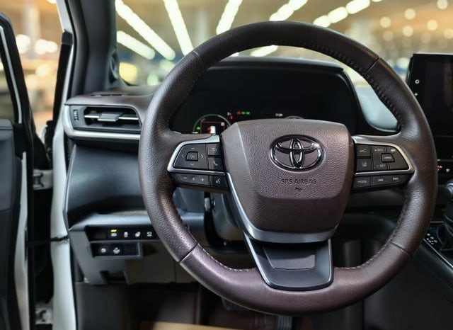 
								Toyota Granvia, 2023 full									