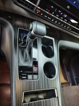 
										Toyota Granvia, 2023 full									