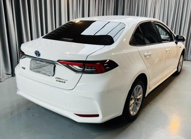 
								Toyota Corolla (XII), 2021 full									