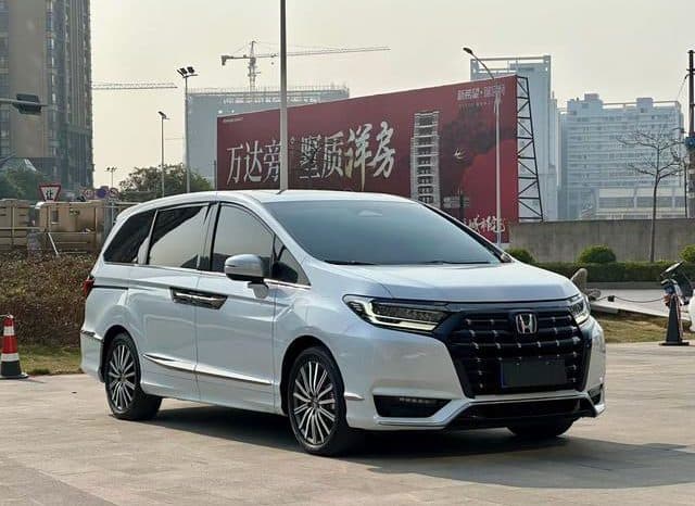 
								Honda Elysion, 2024 full									