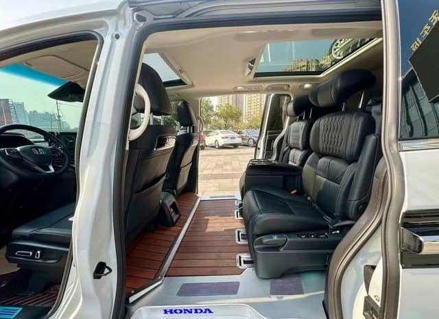 
								Honda Elysion, 2024 full									