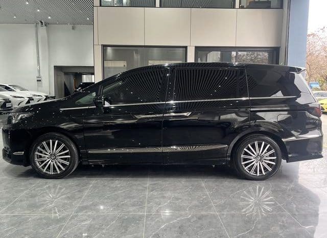 
								Honda Elysion, 2023 full									
