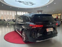 
										Toyota Sienna, 2024 full									