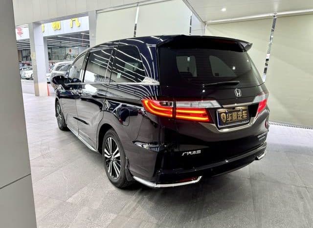 
								Honda Odyssey, 2020 full									