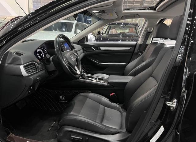 
								Honda Accord, 2021 full									