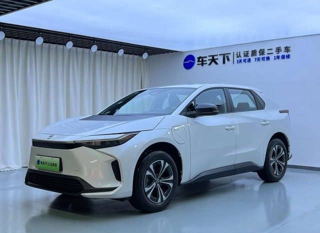 67cc60bc724ad Toyota GAC Platinum 4X, 2025