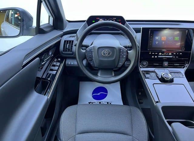 
								Toyota GAC Platinum 4X, 2025 full									