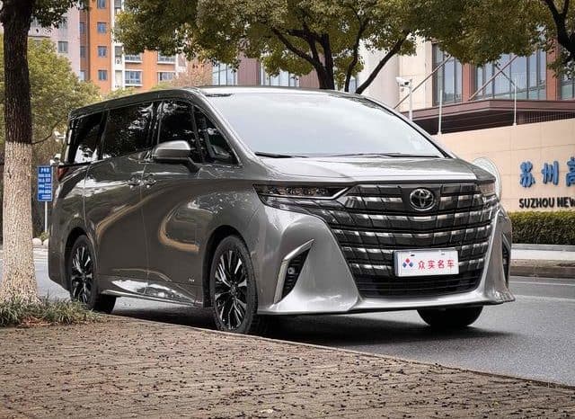 
								Toyota Vellfire (II), 2024 full									