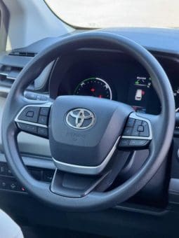 
										Toyota Granvia, 2024 full									