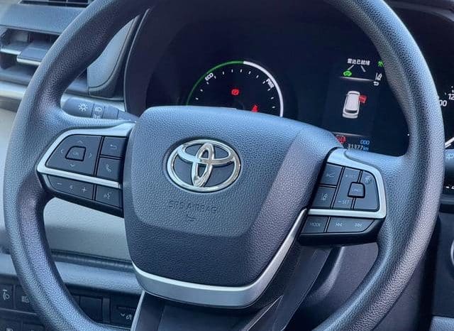 
								Toyota Granvia, 2024 full									