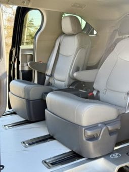 
										Toyota Granvia, 2024 full									