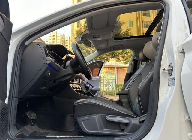 
								Volkswagen Jetta, 2023 full									