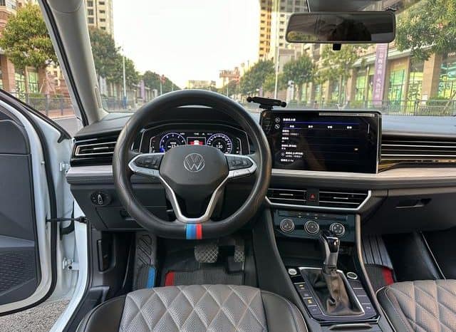
								Volkswagen Jetta, 2023 full									