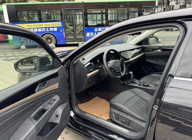 
								Volkswagen Passat, 2021 full									