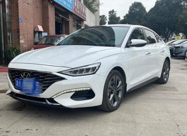 67ce88c072c17 Hyundai Lafesta, 2020