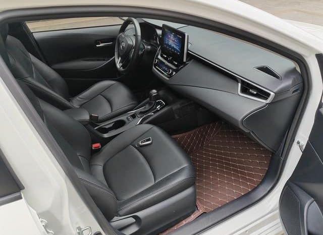 
								Toyota Corolla (XII), 2020 full									