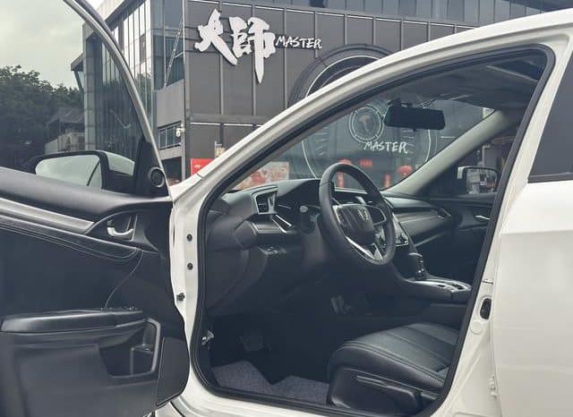 
								Honda Civic, 2021 full									