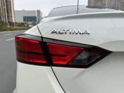 
										Nissan Altima (VI), 2020 full									