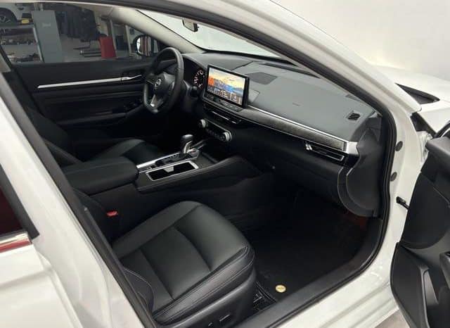 
								Nissan Altima (VI), 2023 full									
