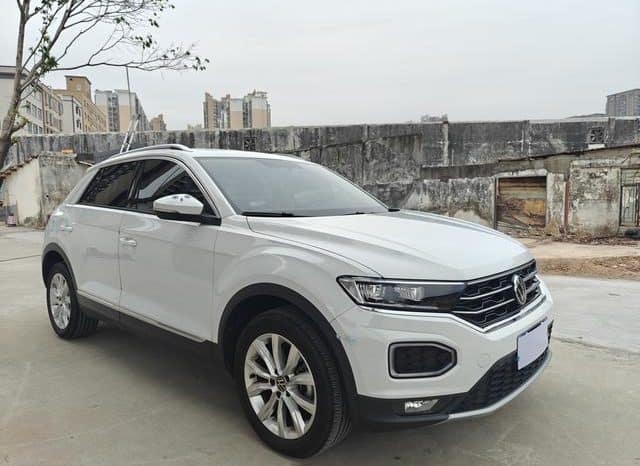 
								Volkswagen T-Roc, 2022 full									