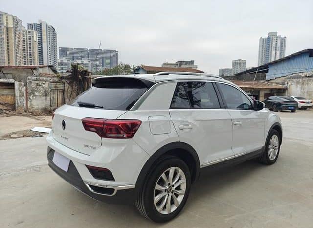 
								Volkswagen T-Roc, 2022 full									