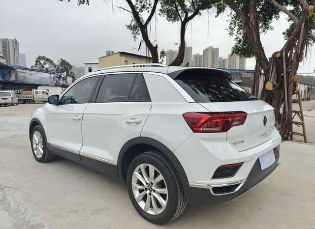 
								Volkswagen T-Roc, 2022 full									