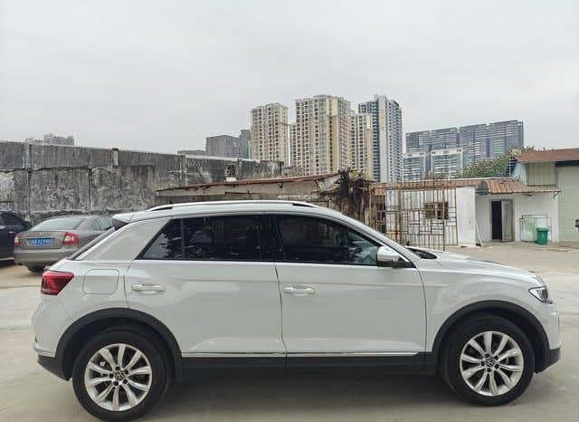 
								Volkswagen T-Roc, 2022 full									