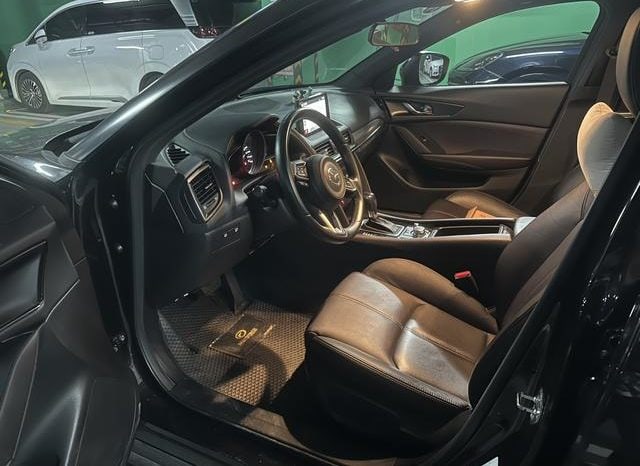 
								Mazda CX-4, 2020 full									