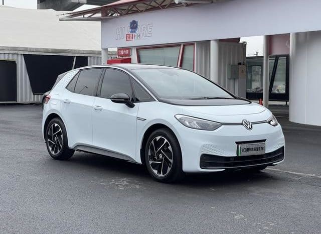 
								Volkswagen ID.3, 2023 full									