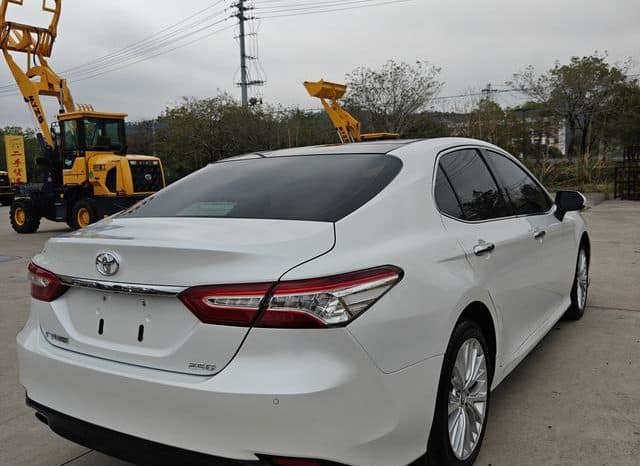 
								Toyota Camry, 2020 full									