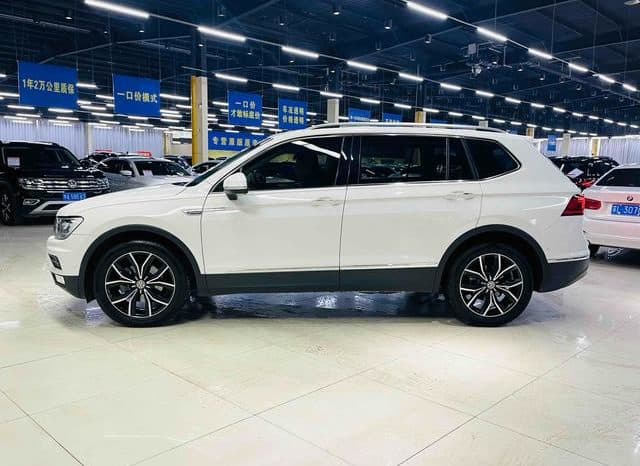 
								Volkswagen Tiguan L, 2020 full									