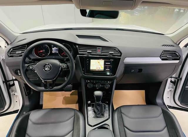 
								Volkswagen Tiguan L, 2020 full									