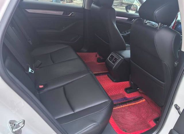 
								Honda Accord, 2020 full									