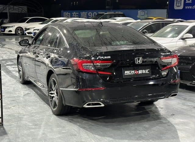 
								Honda Accord, 2022 full									