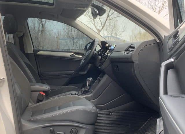 
								Volkswagen Tiguan L, 2020 full									