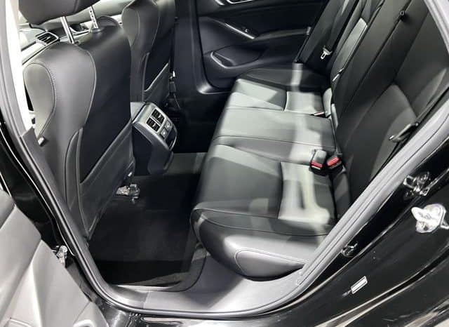 
								Honda Accord, 2021 full									